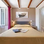 Taronico Heron *